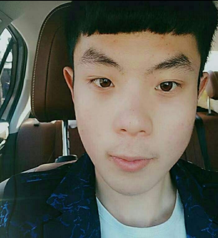 冬耀的第一张照片--海口闪婚服务中心